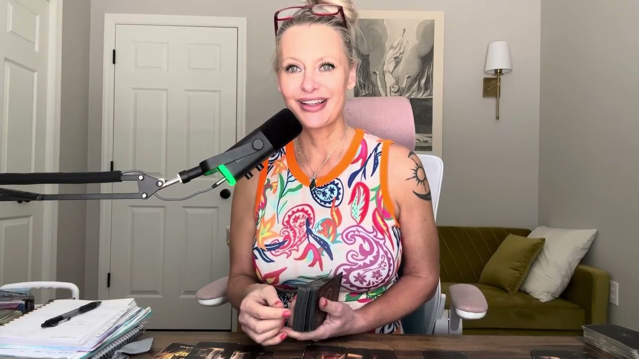 Дева кармическая одержимость UR Life #таро #духовность #дева #кармический #одержимость #свет #цел...