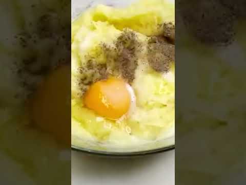 ФИРМЕННЫЙ РЕЦЕПТ КАРТОФЕЛЬНОЙ БАБКИ... Готовится из простых продуктов, а сытыми останутся все ...