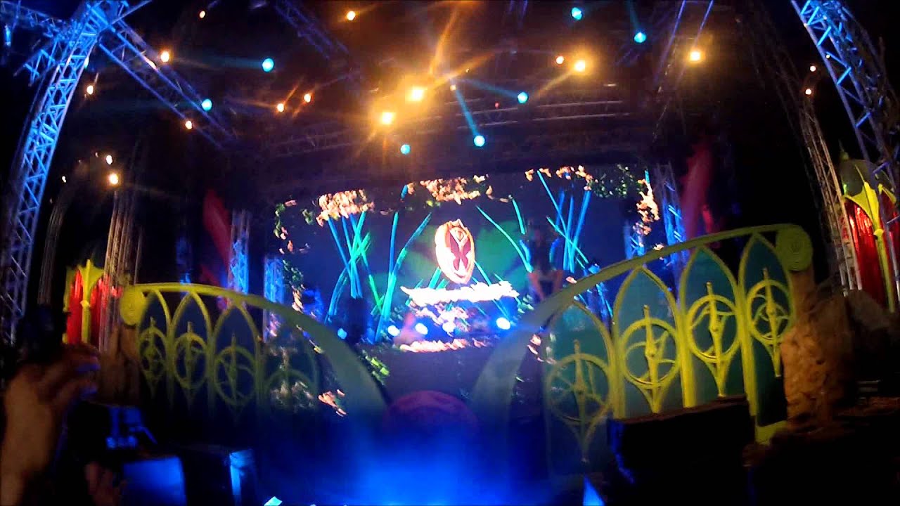 Neon @ Blue Flame Stage, Incredible Saturday, Tomorrowland 2012