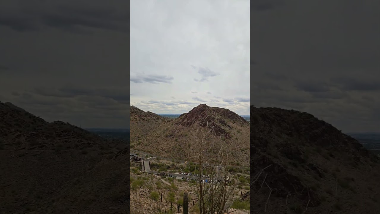 Hiking up Piestewa Peak 