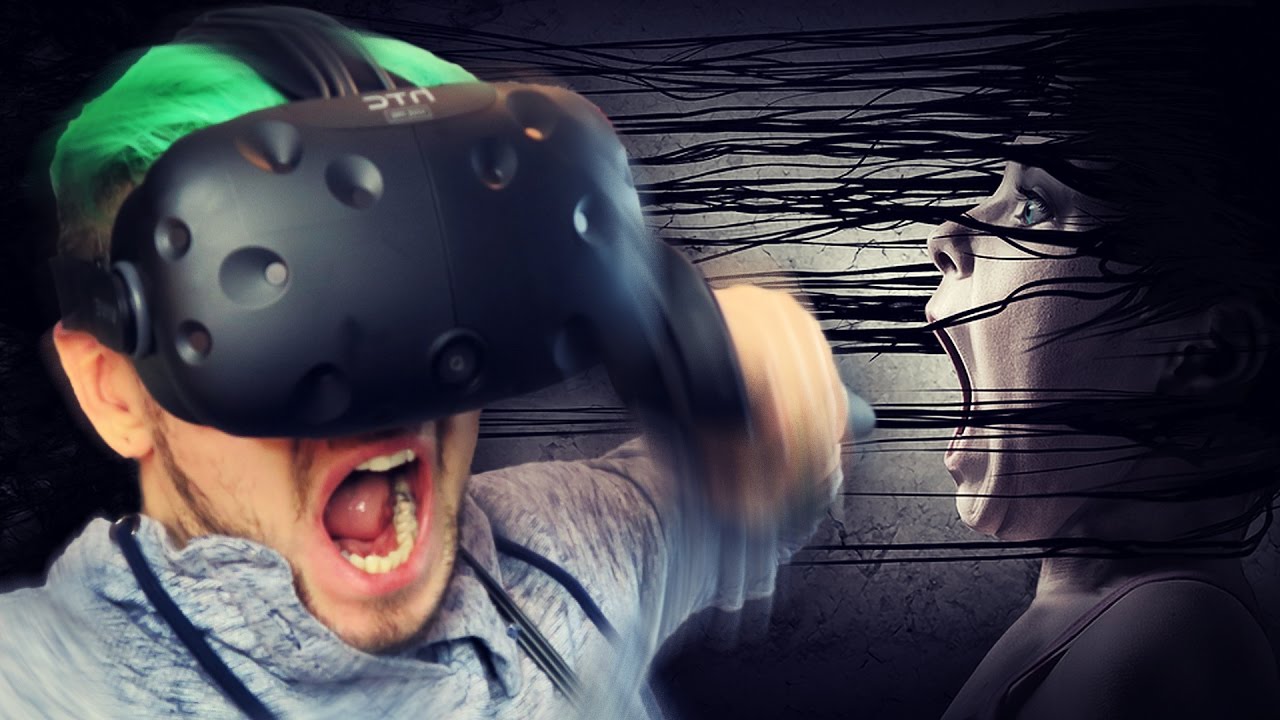 Виар видео страшное. Виртуальная реальность ужасы. VR активности. Женщина в очках виртуальной реальности. Страшные игры в виртуальных очках.