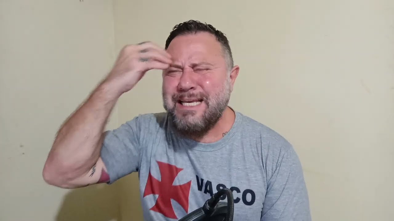 VASCO SOLTA NOTA COMUNICANDO A DISPENSA DO DINIZ, VEGETTI CURTE E FELIPE MELO, EQUIVOCADO, CRITICA!