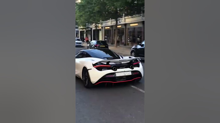 White Mclaren 720s With BIG EXHAUST SOUND & ACCELERATION- Car Spotting Exotic Supercars Accelerating
