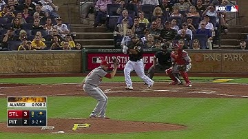 STL@PIT: Alvarez ties the game with an RBI single