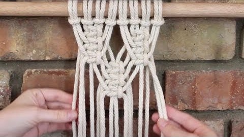 DIY Macrame Tutorial: Alternating Fishbone Pattern