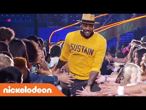 Kids' Choice Sports 2015 | Carmelo Anthony & Michael Strahan Try To Break The Record | Nick