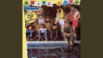 Thumbnail of Zwoa Zigarettn