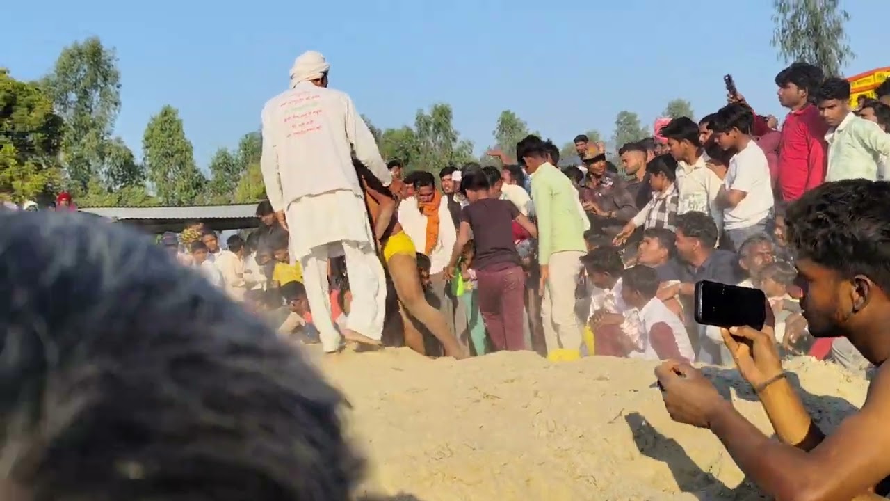 # शिवरात्रि के पर्व पर कूड़ा शाहपुर में दंगल# वायरल वीडियो# वीडियो