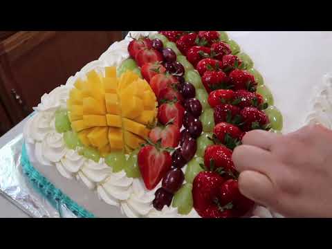 Video: Cómo Decorar Un Pastel Con Frutas En Casa