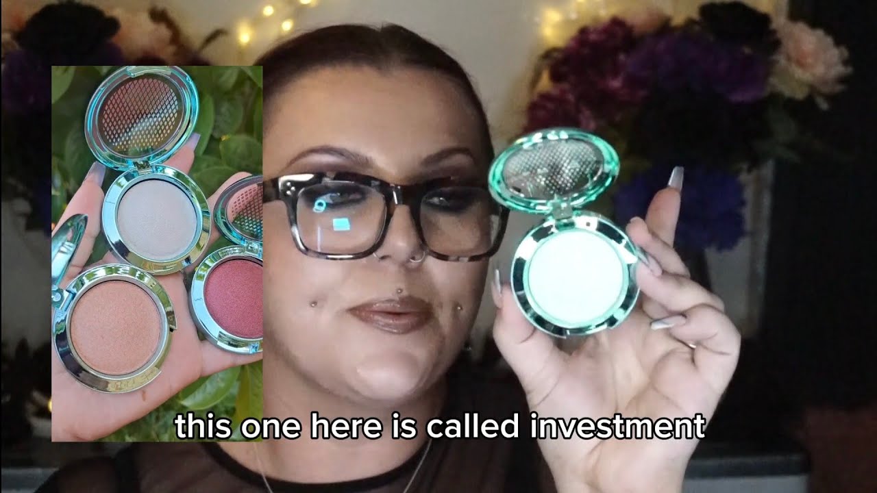 M.A.C Christmas Collection 2025 UNBOXING - YouTube