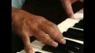 Download lagu 'Ua roo hia tau tino' by Gilbert Martin