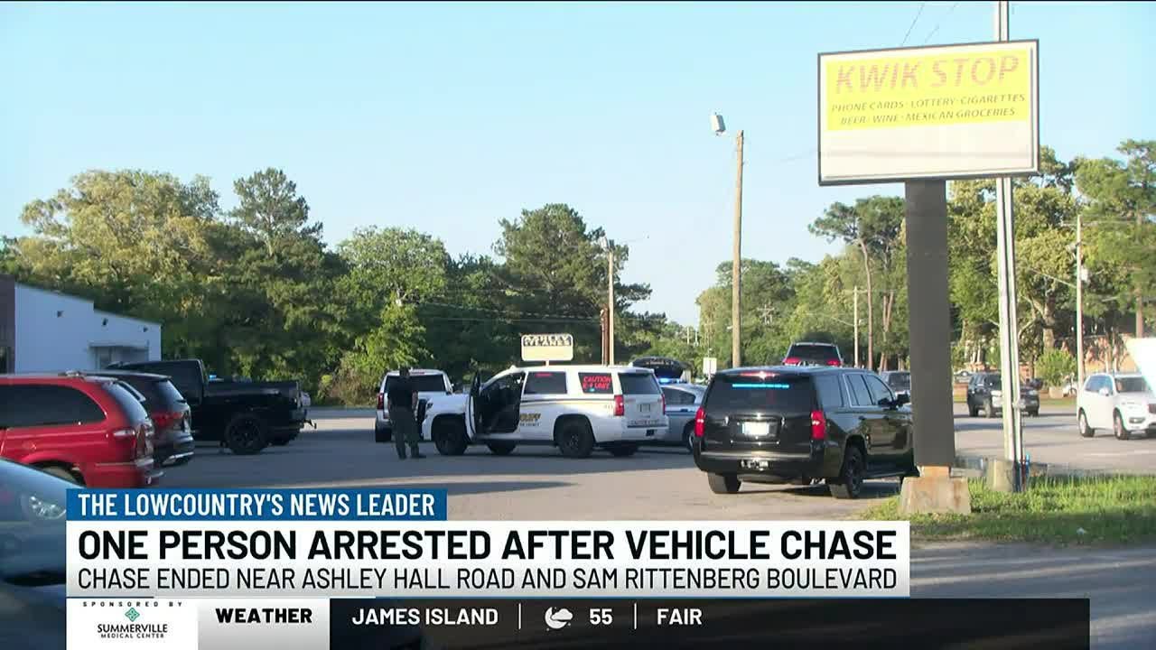 VIDEO: 1 in custody after chase ends with crash in West Ashley - YouTube