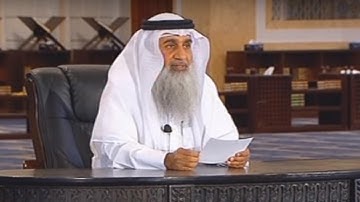 2-  في سورة المعارج (الذين هم على صلاتهم دائمون) ثم ورد بعدها (على صلاتهم يحافظون)