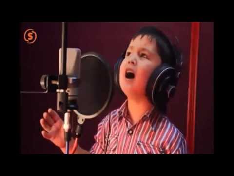 4-year-old Afghan boy awesome sound / 4 yaşındaki Afgan çocuğun müthiş sesi