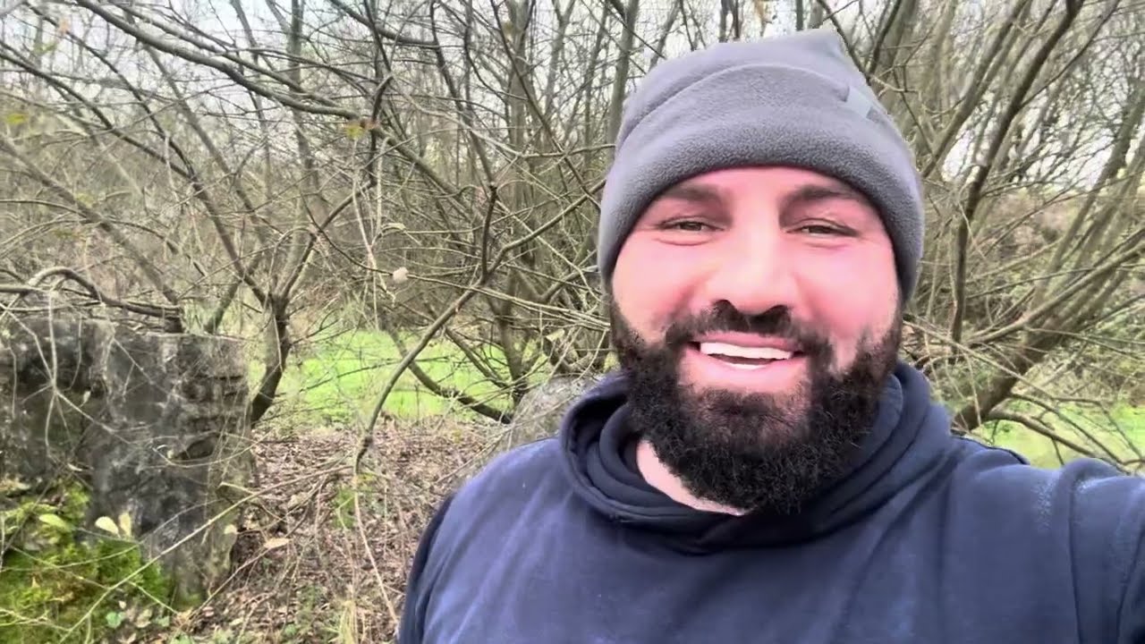 Сегодня тренируюсь и помогаю Лесли поймать своего ястреба 🦅￼