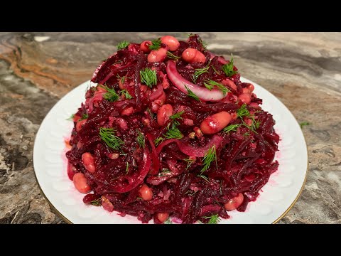 Необыкновенно вкусный салат с великолепной заправкой.