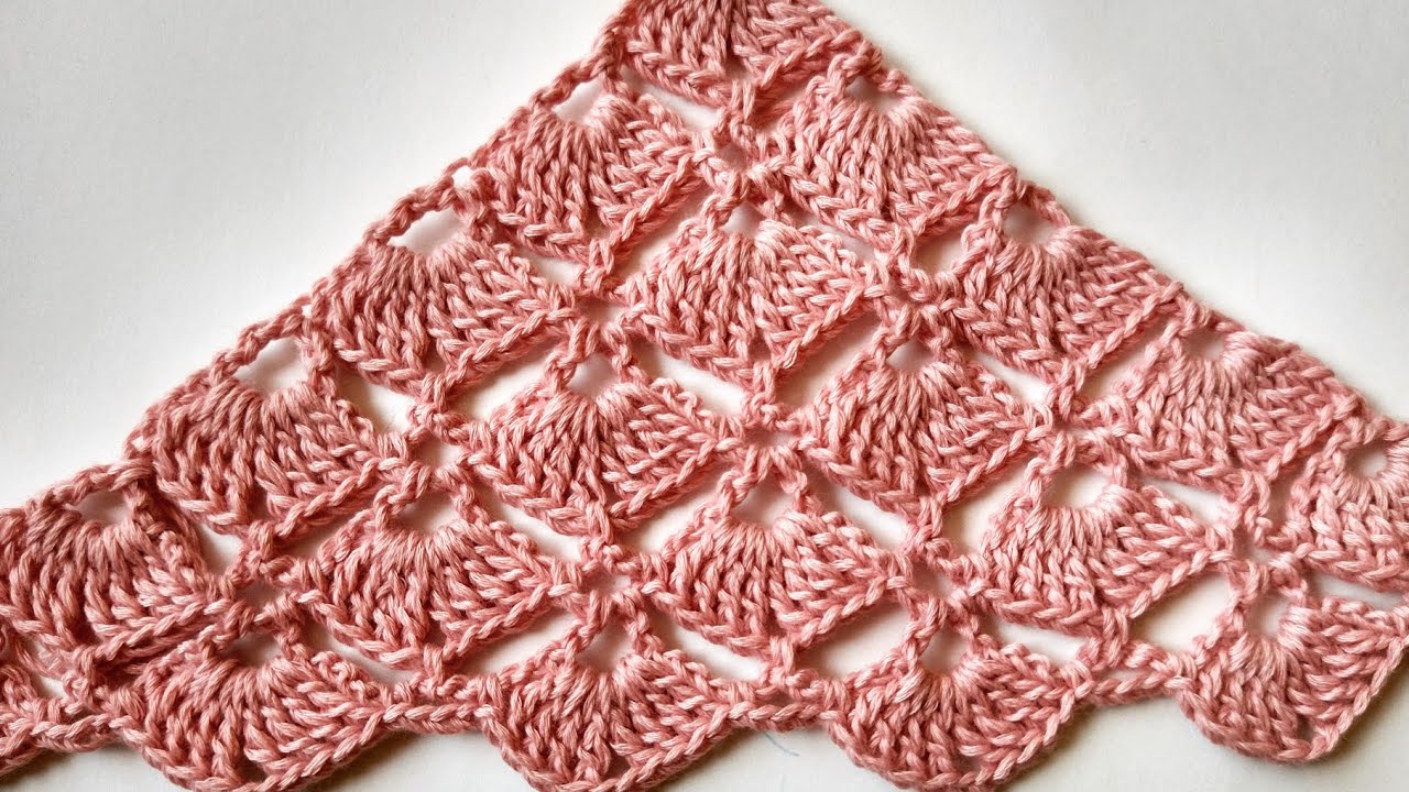 Crochet Triangle Shawl | Beginner Friendly Crochet Pattern | Prayer Shawl #crochetpattern