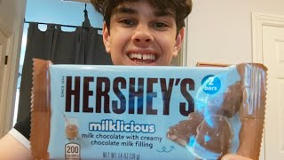 Trying Hershey's milklicious for the first time
