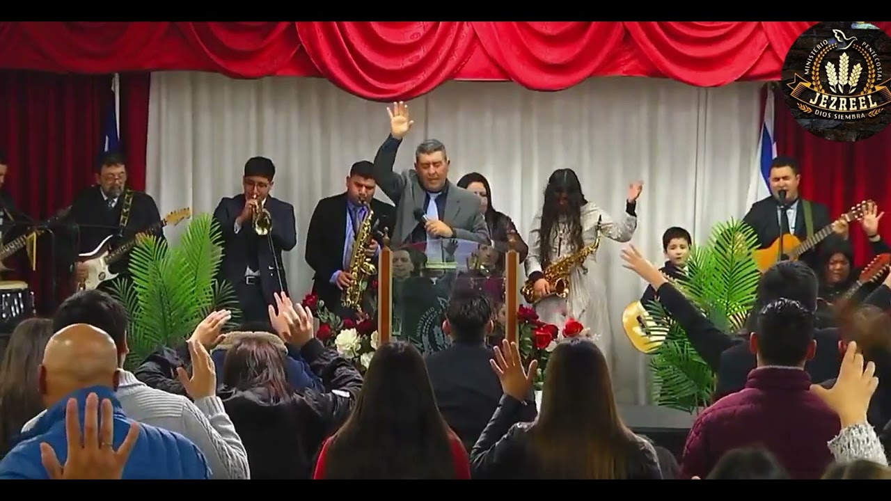 Santo es el que Vive - Coro Jezreel 
