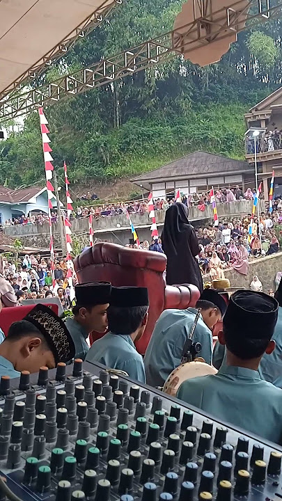 'walang kekek' ning Umi Laila vs hadrotul muhibbin