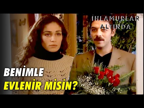 Ömer, Elif'e Evlenme Teklifi Etti - Ihlamurlar Altında 8. Bölüm