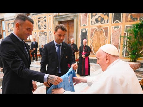 El Papa Francisco recibe al RC Celta en el Vaticano 💯💙