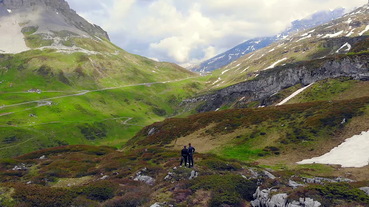 Exploring Klausenpass with Boomerang