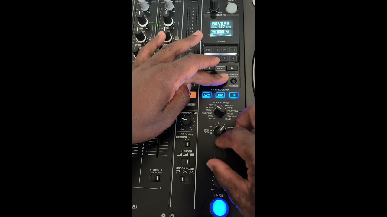 How to use some of the effects on Pioneer DJ Mixers