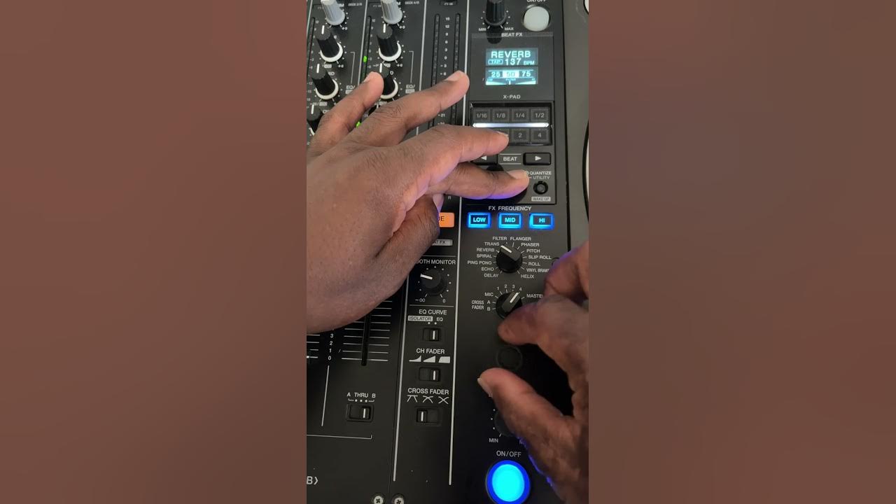 How to use some of the effects on Pioneer DJ Mixers