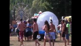 Udachi's trip to shambhala compressed into 3 minutes of shaky footage