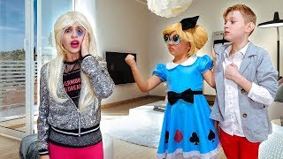 КОГО ВЫБЕРЕТ КЕН? Куклу ЛОЛ или БАРБИ? Barbie vs LOL doll!