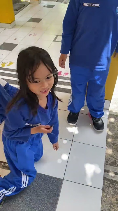 Kok pada berani sih megang kadal? 🤣 #afikifamily #shorts