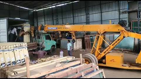 How to unloading glass form clossed cntinar with hydra crane