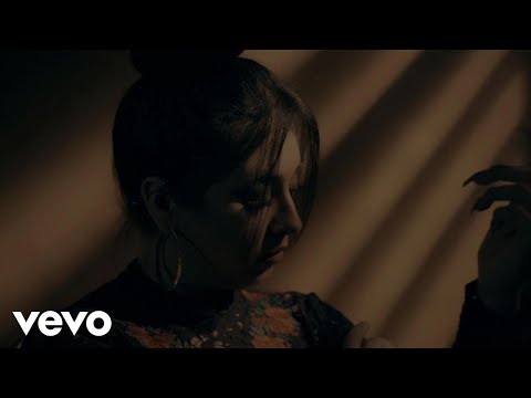 beatriz-gonzalez---y-volveré