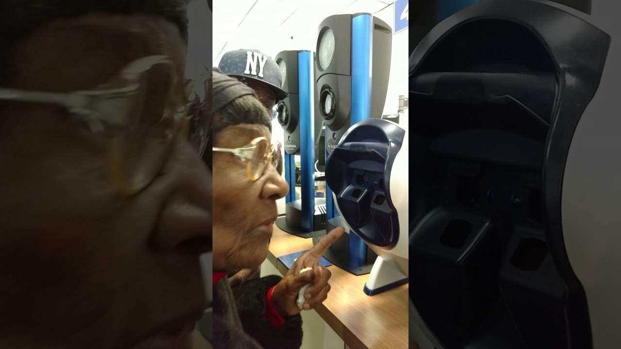 Granny’s EYE exam 👁️👁️ 
