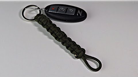 SUPER EASY Paracord Keychain!! (TUTORIAL)