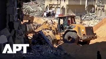 Bulldozers Dig Through Rubble in Gaza in Desperate Search for Hostages
