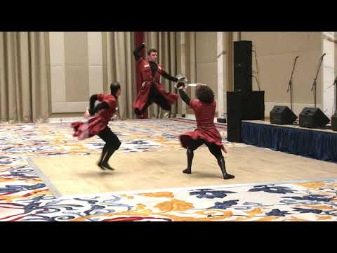 ცეკვა კორპორატიულ საღამოზე.