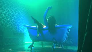 Holly’s Good & Nolita   Scandal in the Bathtub