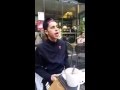 Il chante dans la gare surprise !