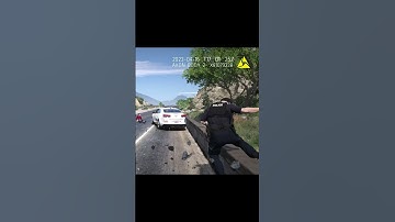 Police officer evades being hit in crash  #carcrash  #crash  #fivem  #sacrp