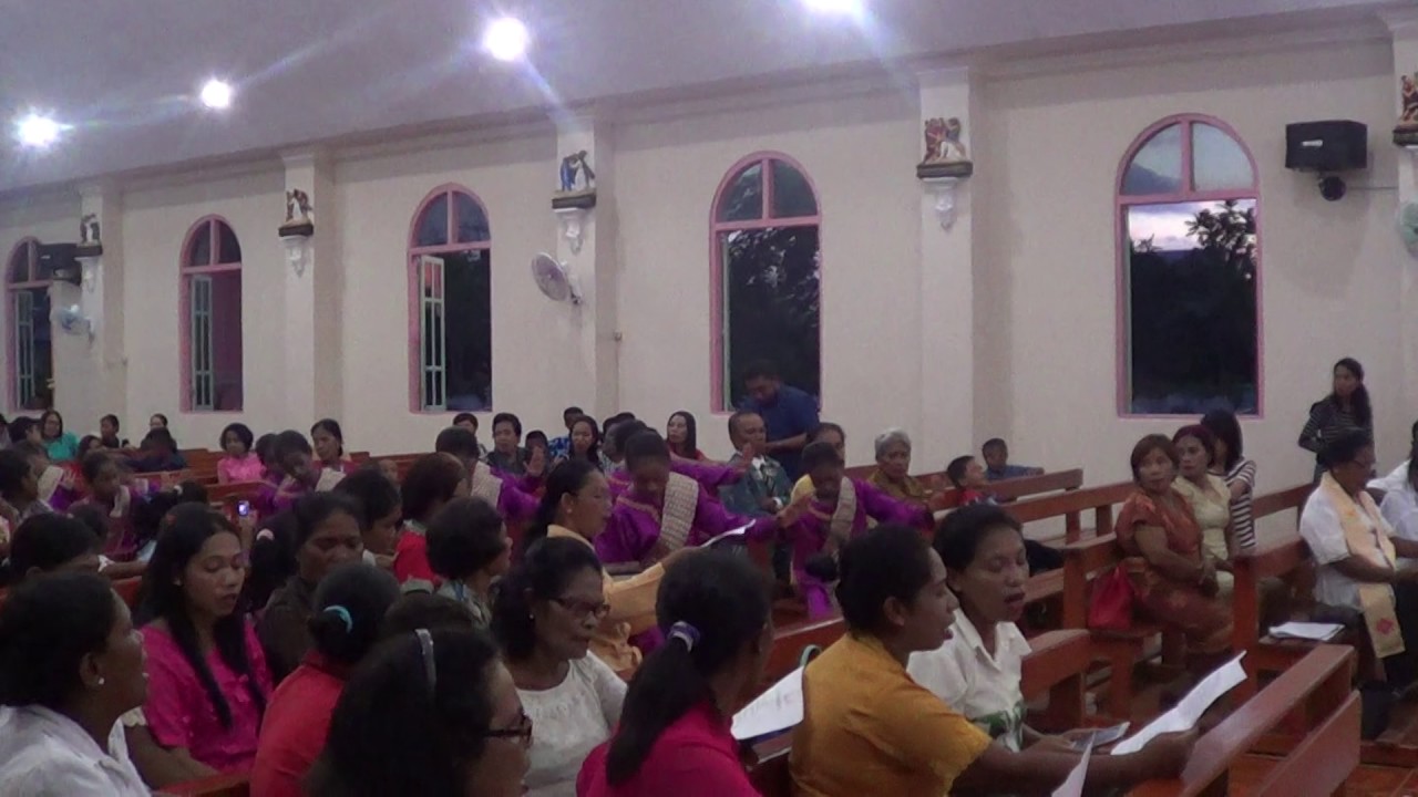 Lagu dan Tarian Antar Pesembahan Kei Di Gereja Lumefar 2016