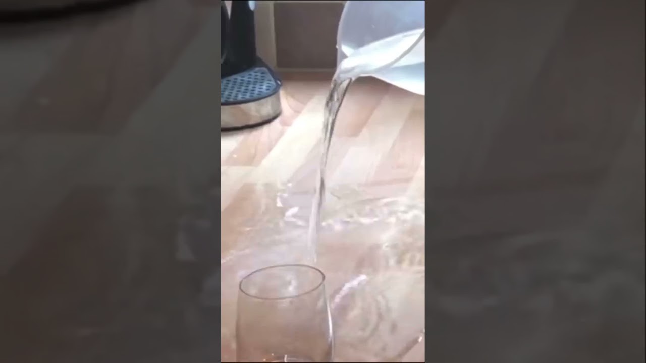 How a blind person REALLY pours a drink