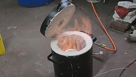 Devil-Forge 10kg Furnace unboxing and burner set up