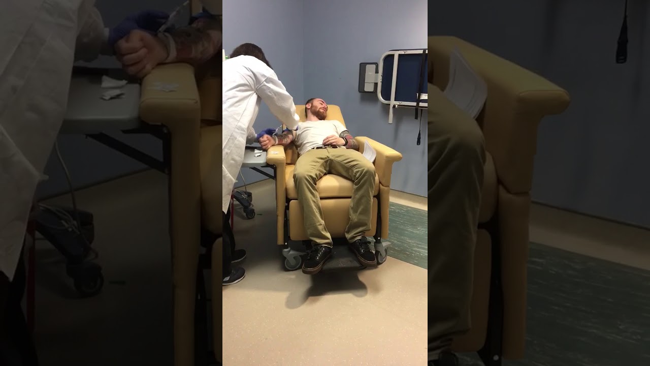 Guy passes out from blood work EPIC