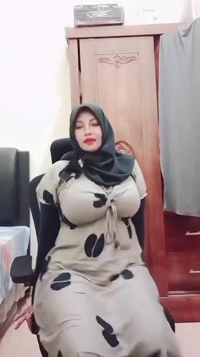 tante stw bikin goyang halu  #jilbab #hijab #gemoy