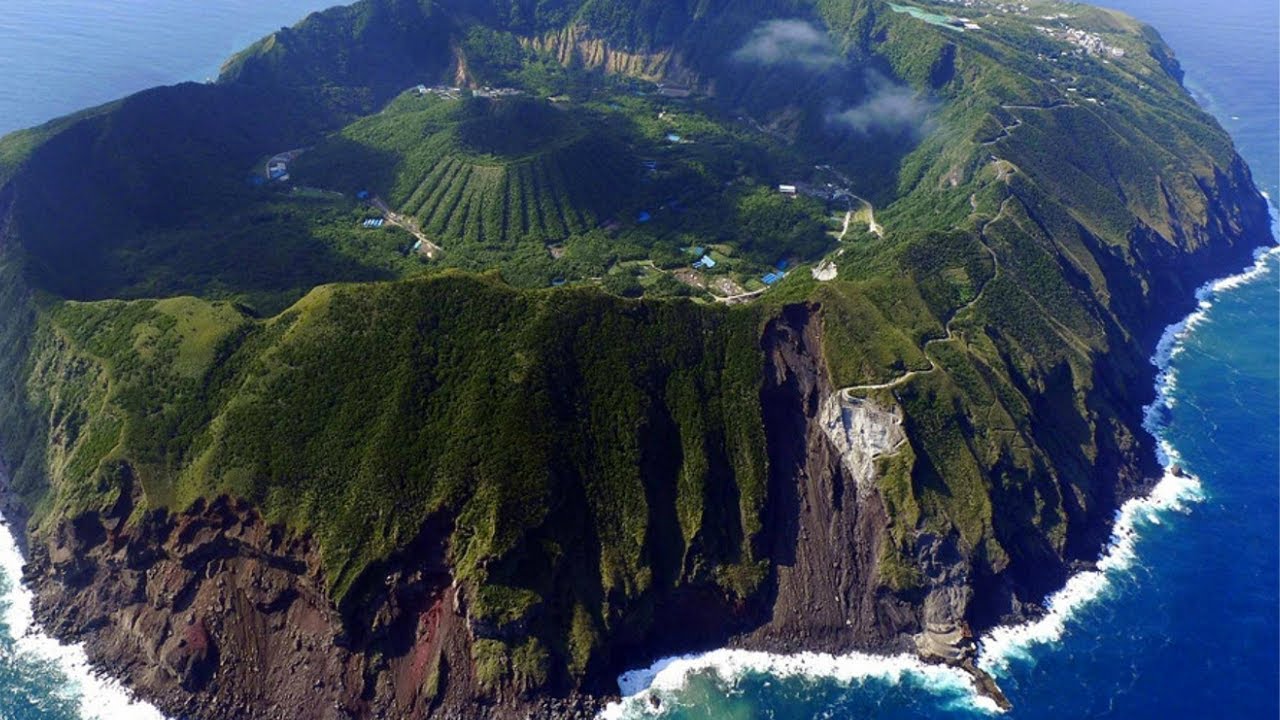 people lives in this active volcano island, Aogashima Japan