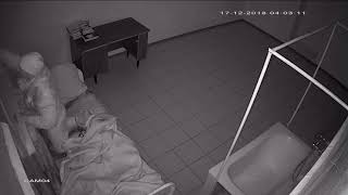 Видео с камеры наблюдения в палате психиатрической больницы