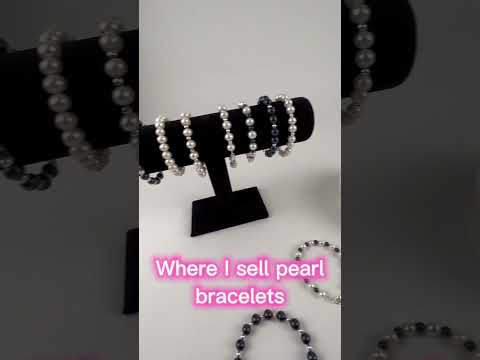 Pearl Bracelets Look