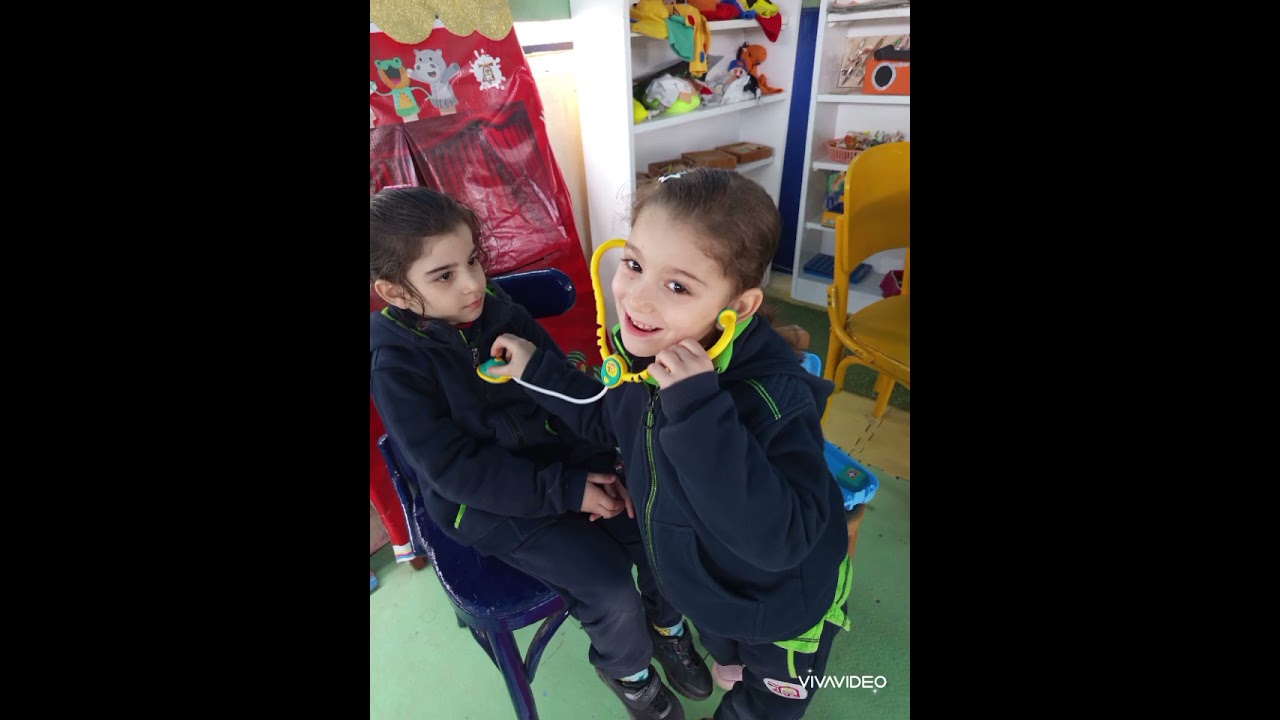 مهنة الطبيب وأدواته 